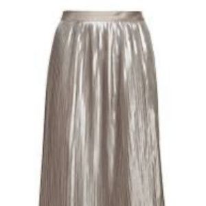 Banana Republic Tan Metallic Pleated Midi Skirt, Size 10 Tall.